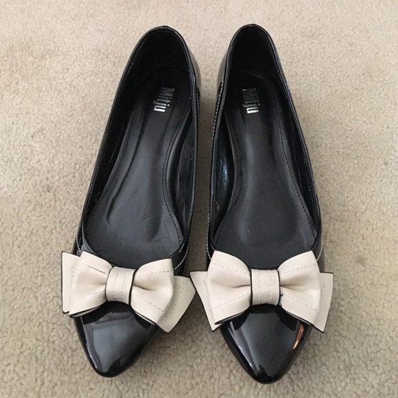 Black with beige bow heels - Picture 1 of 3